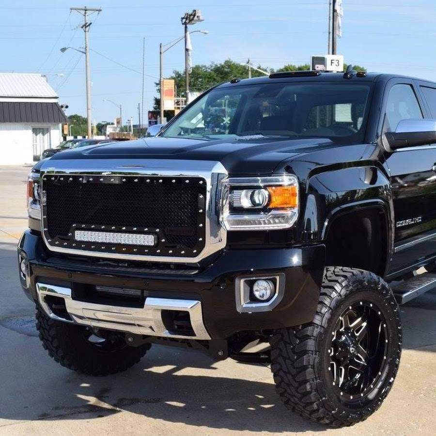 Everest Lifted Trucks - YouTube