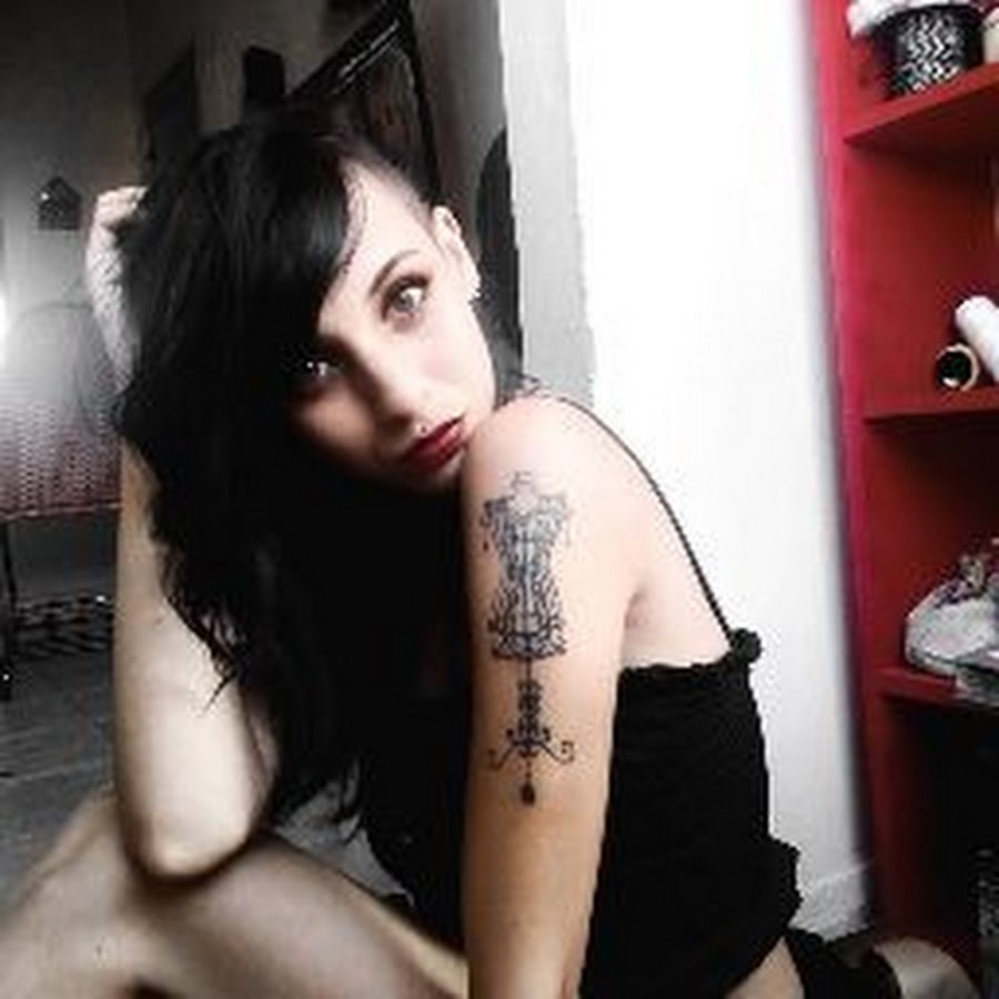 Harley Quinn - YouTube