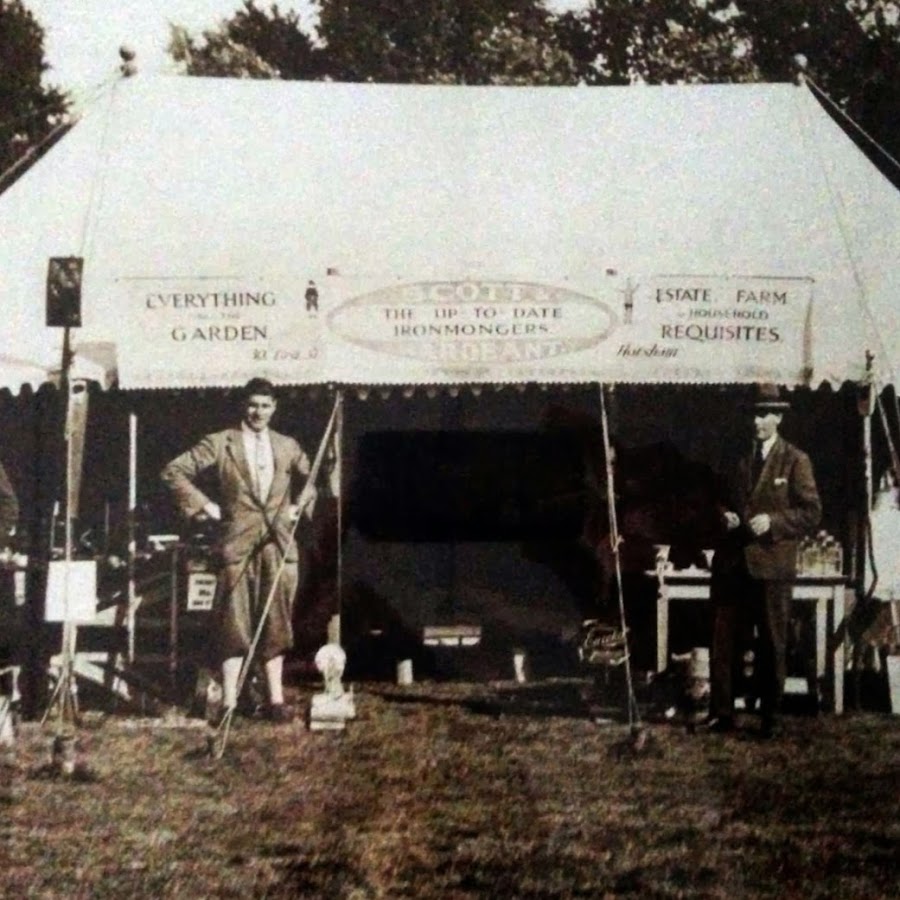 Scott Sargeant Woodworking Machinery Ltd - YouTube