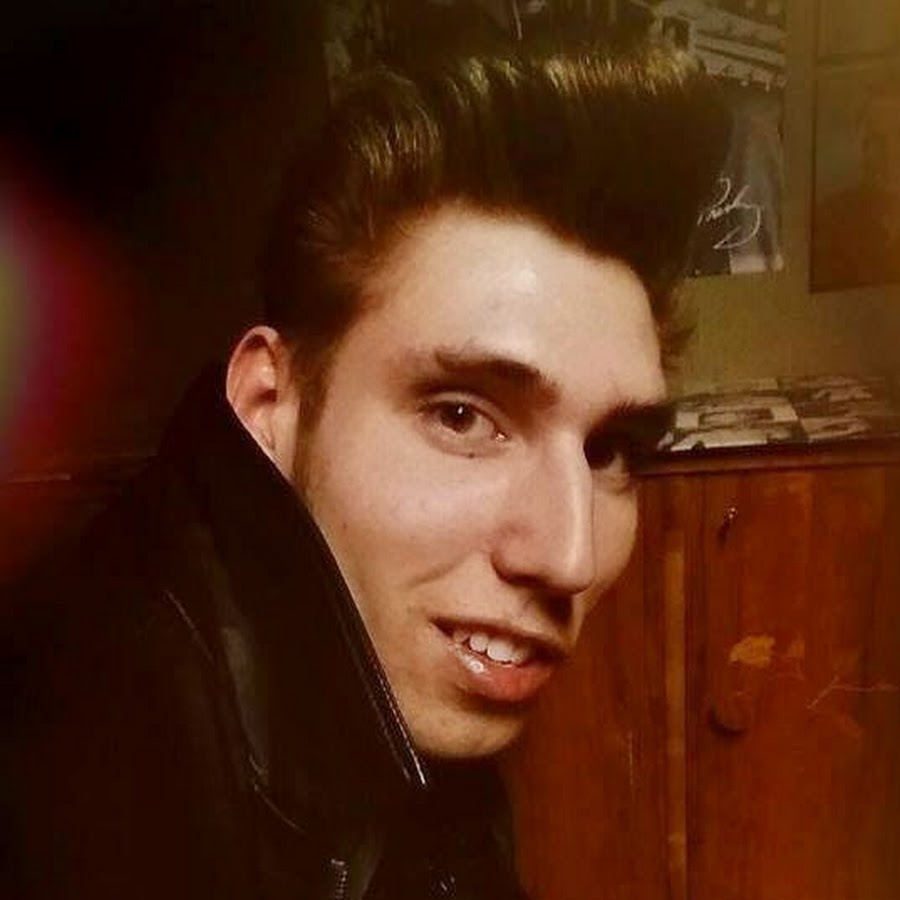 Alexander Eriksson Elvis - YouTube