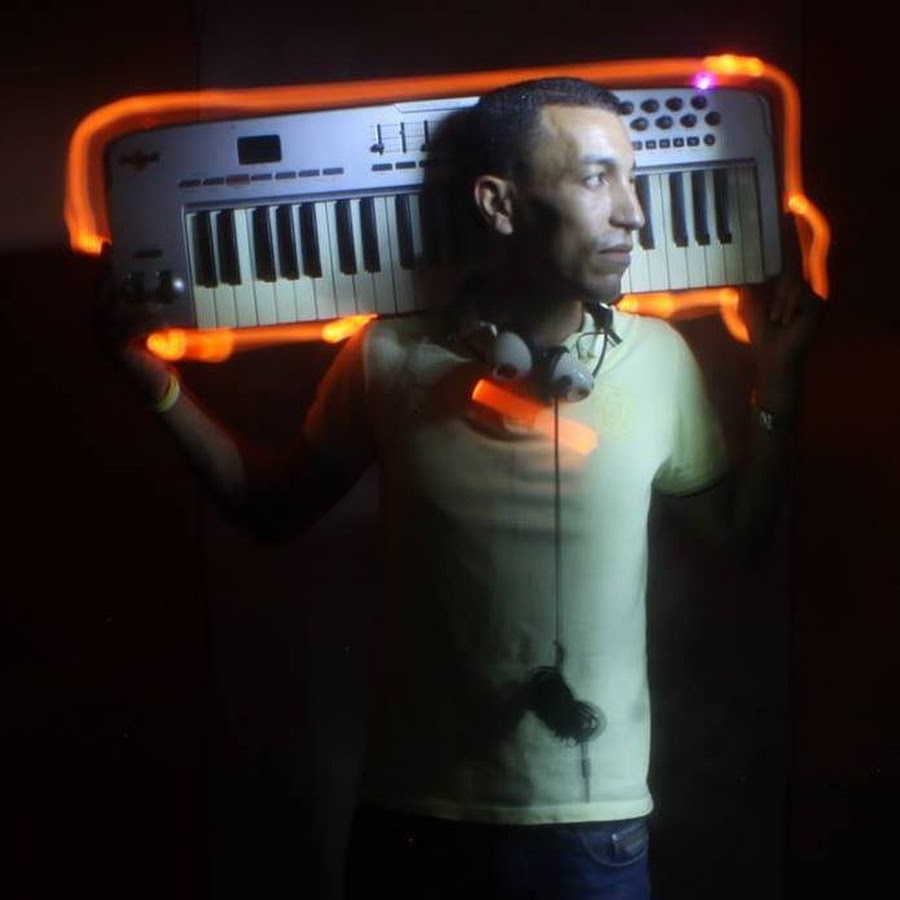 U дж. Martin. диджей. ю. U дж.