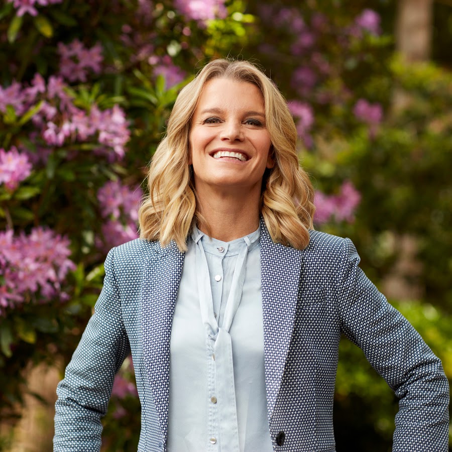 Julie Montagu YouTube