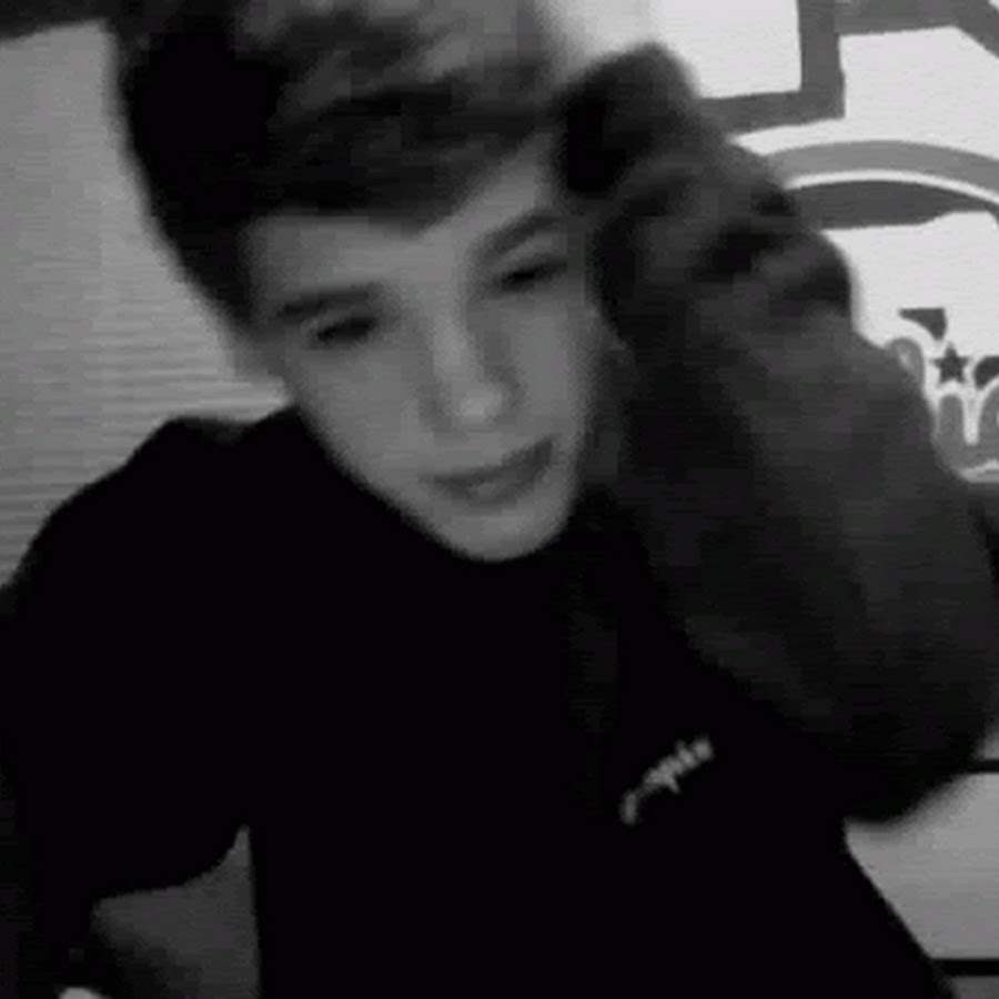 ליאור המלך וזדיינו י'חארות - YouTube