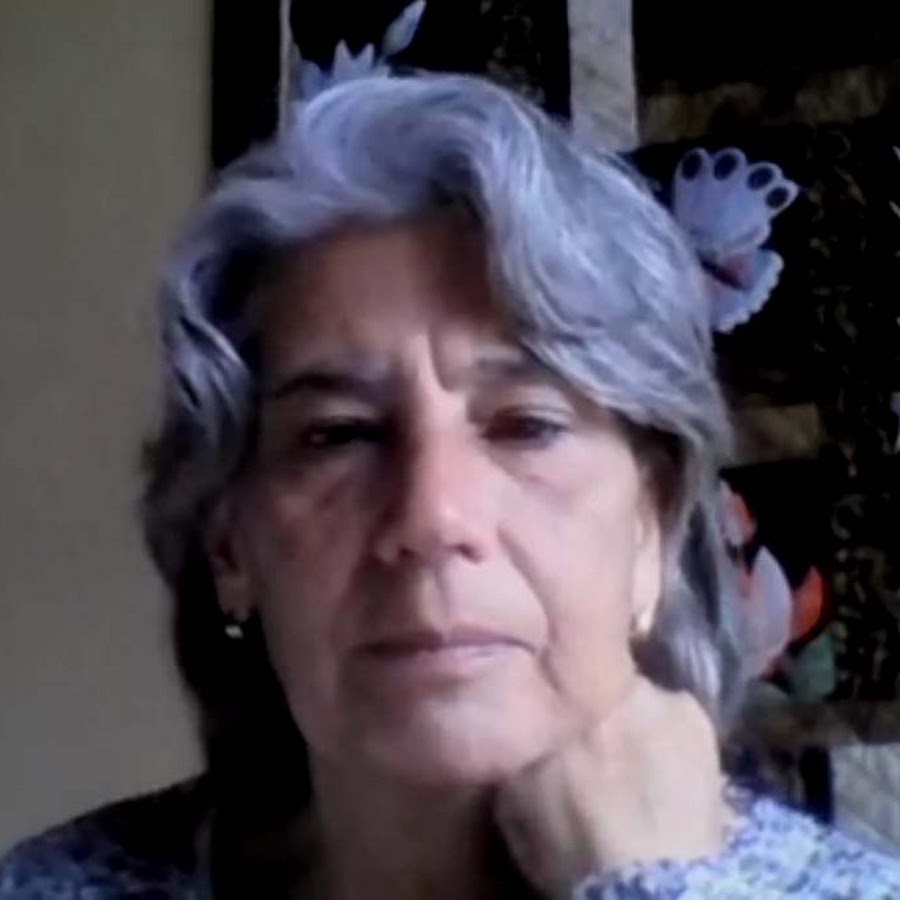Laura Botelho - YouTube