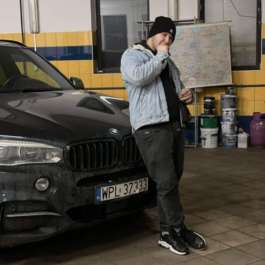 Pan Wiesiek Kupił W Hurtowni 8 Odtwarzaczy Wiesiek - YouTube