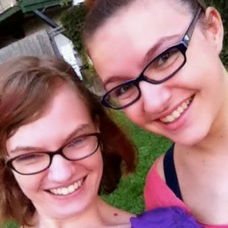 Tourism vloggers image