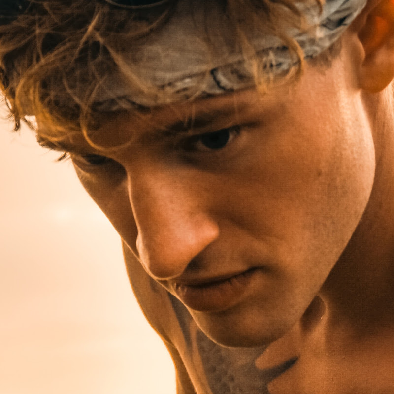 Finn Snow on YouTube