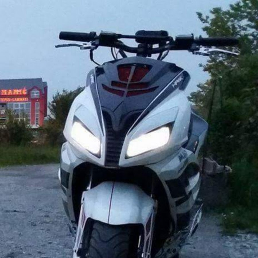 Scooter Performance - YouTube