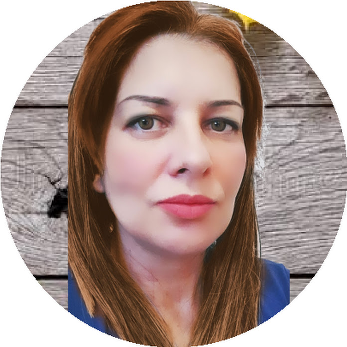 Márcia Cris Net Worth & Earnings (2026)