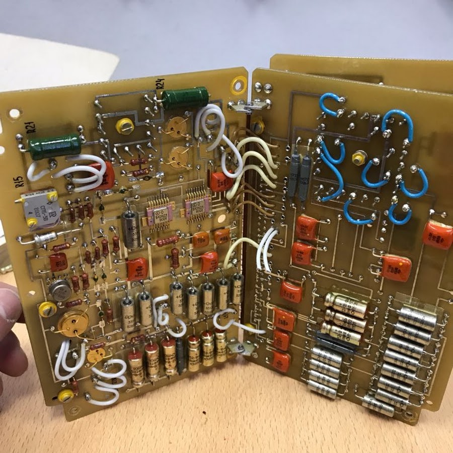 Блок гкч х1-42. С1-124 осциллограф. С1 81 содержание драгметаллов. С1 81 содержание драгметаллов. Осциллограф с1 112 драгметаллы.