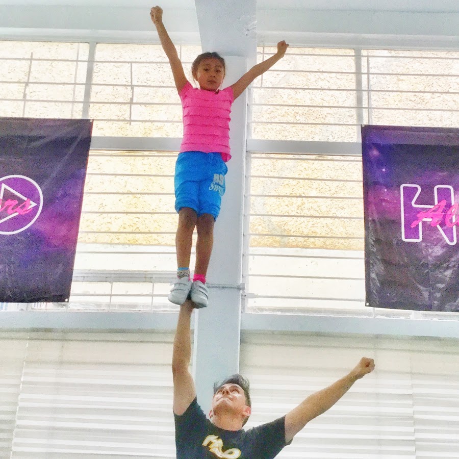 Hiram Cheer - YouTube