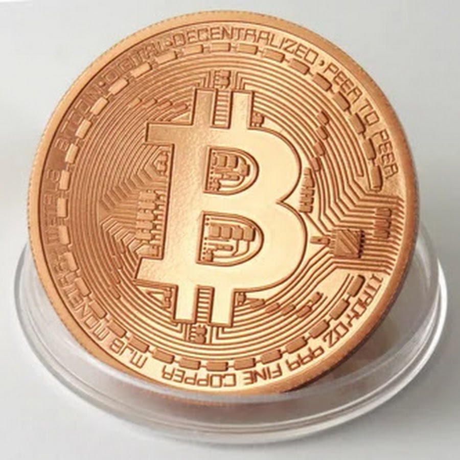 Золотой биткойн монета