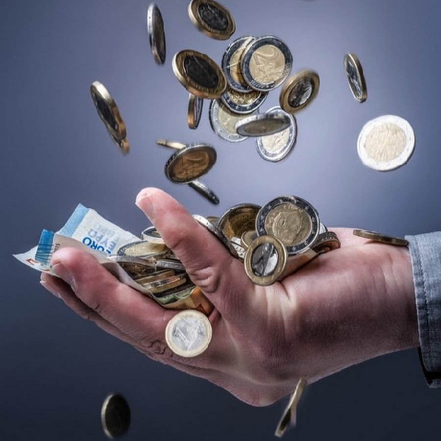 Демотиваторы про деньги. Деньги как тем больше. Функции денег мера стоимости. Деньги как тем больше. Средство сбережения функция денег.