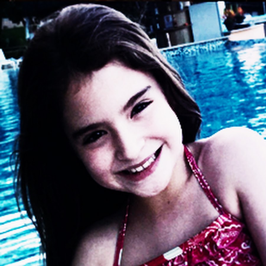 FC Sophia Valverde - YouTube