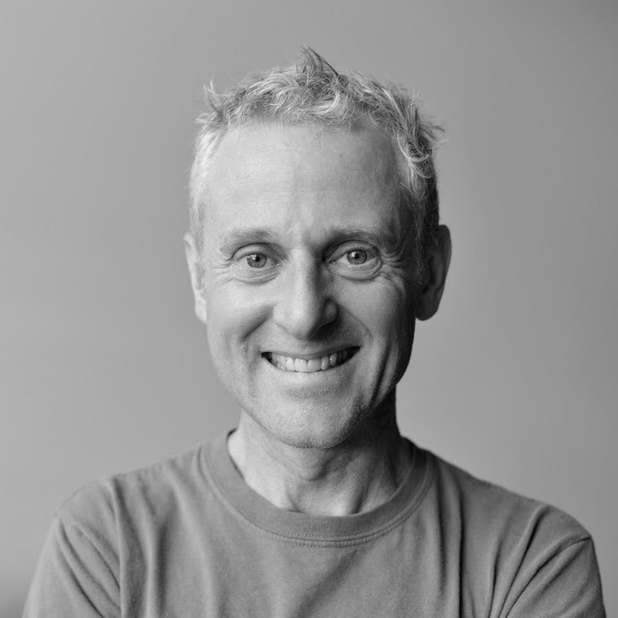 Отец бреннан пит постлетуэйт. Peter forsberg хоккеист. Питер постлетуэйт. Peter buka peter buka. Nudists on the lake at the weekend sunny days photo.