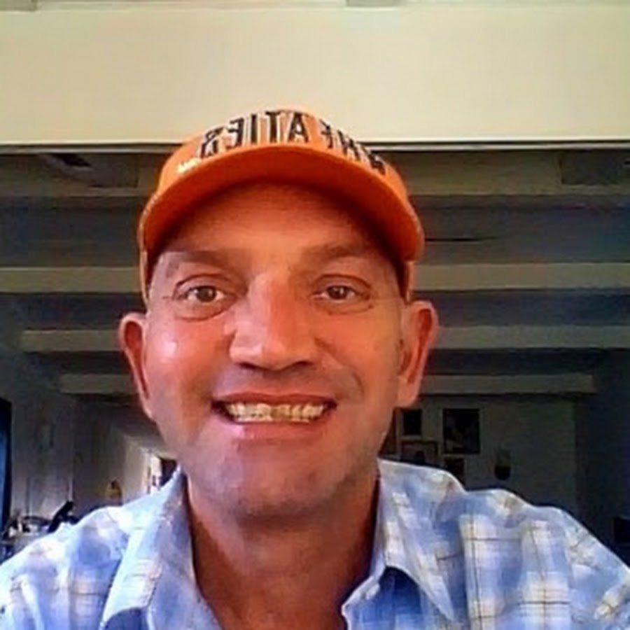 ROYS KITCHEN - YouTube