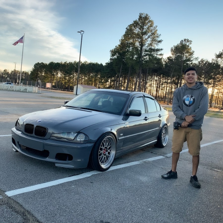 Cervantes Garage - YouTube