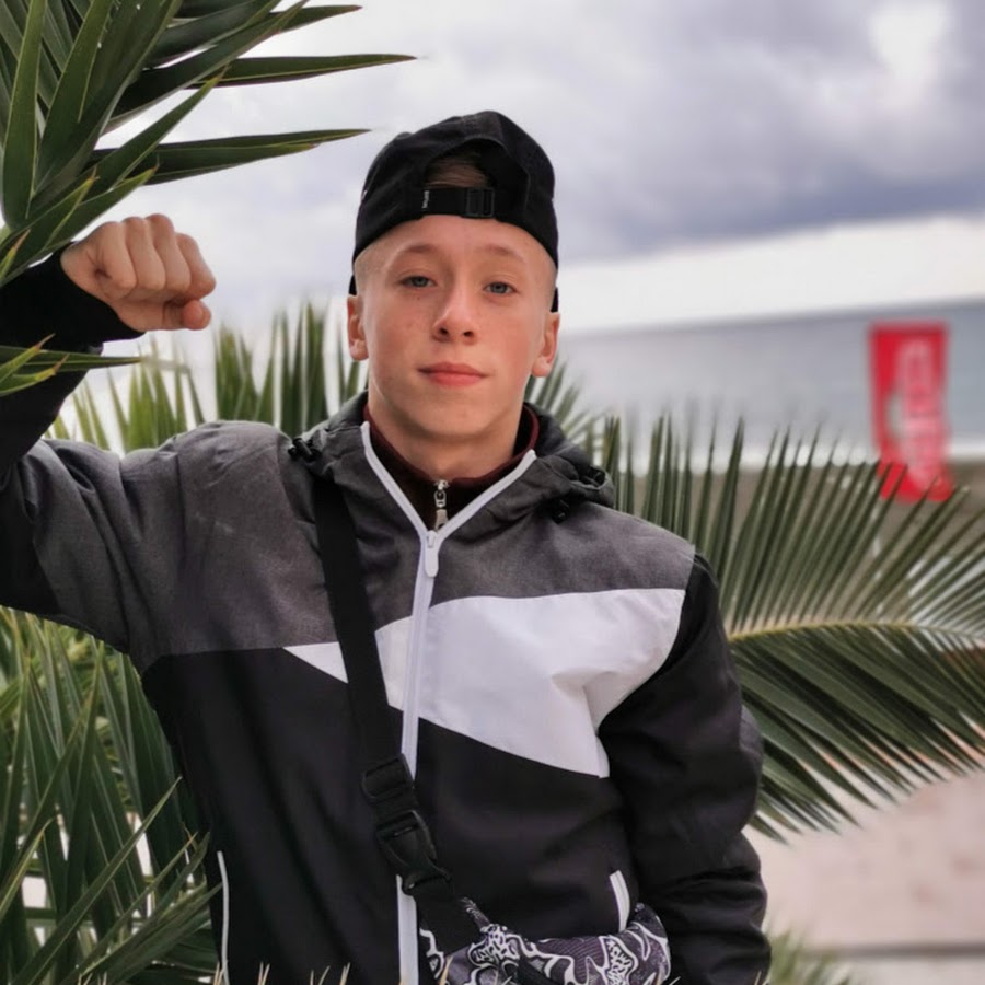 Руслан Громов брейкдансер