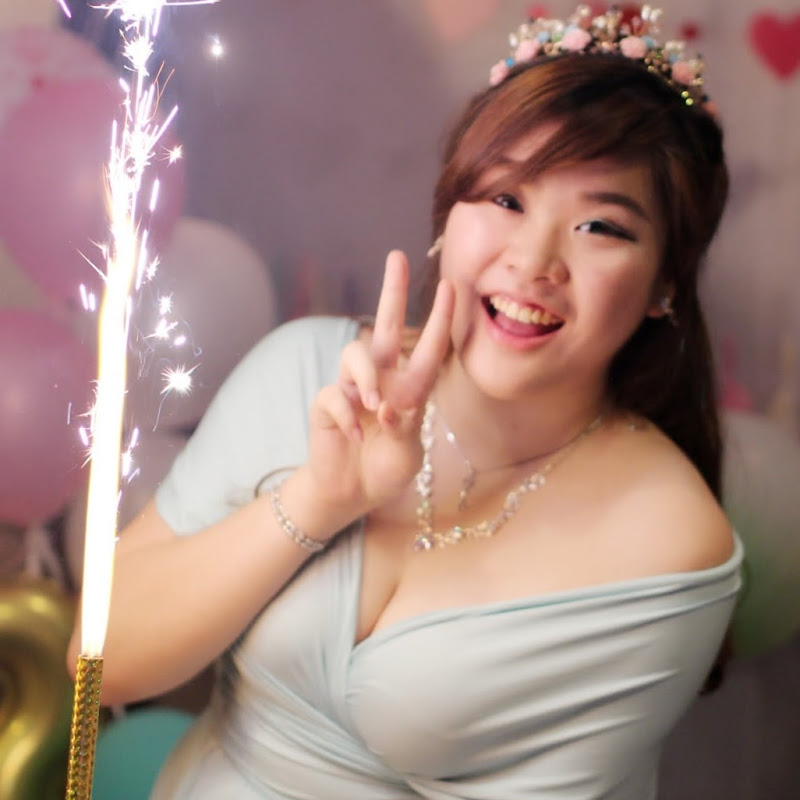 Jo-Ee Yek - 網紅的藏寶箱 