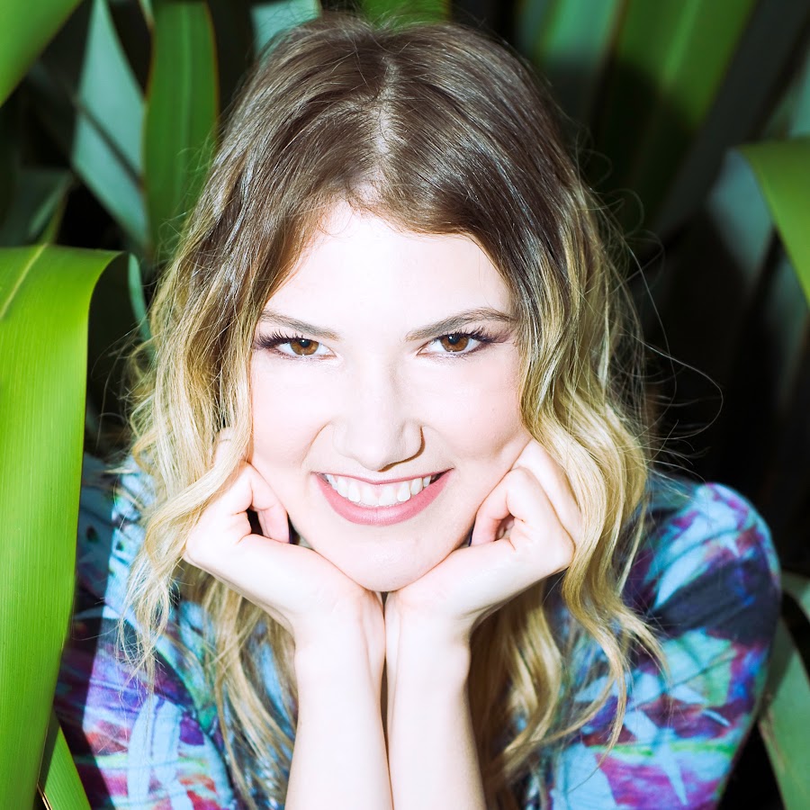 Holly Havens - YouTube