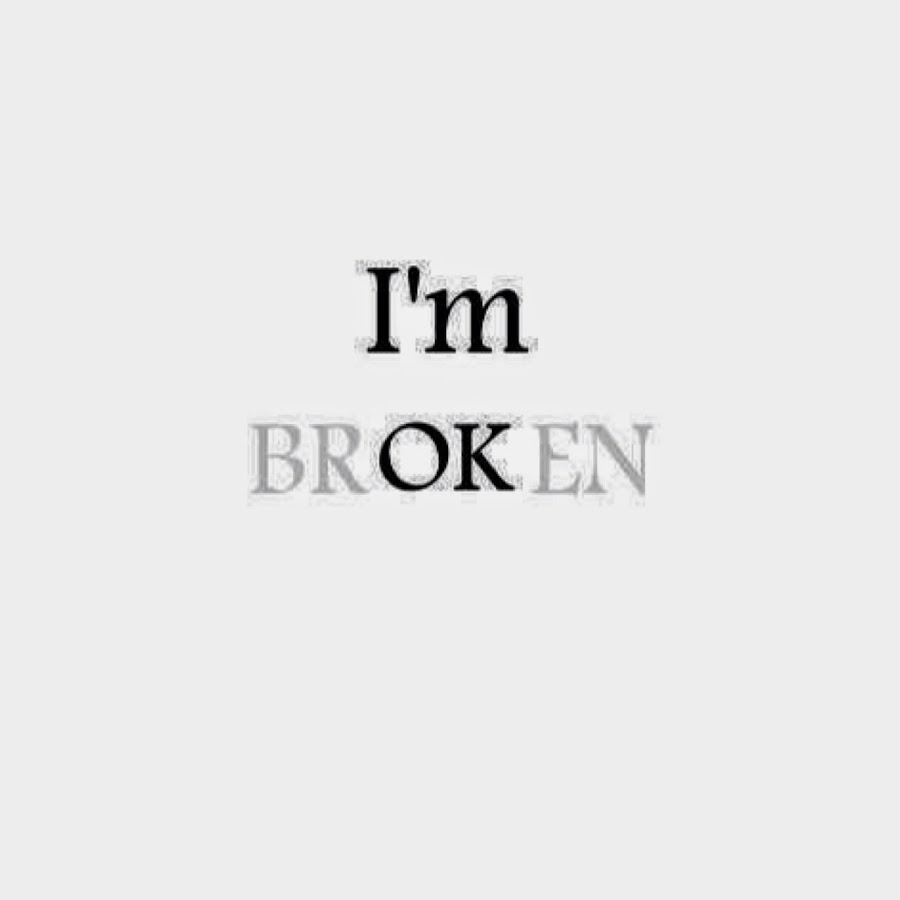 L am broken. Надпись i'm broken. I`M broken Татуировка. I am broken надпись. Татуировка broken слово.