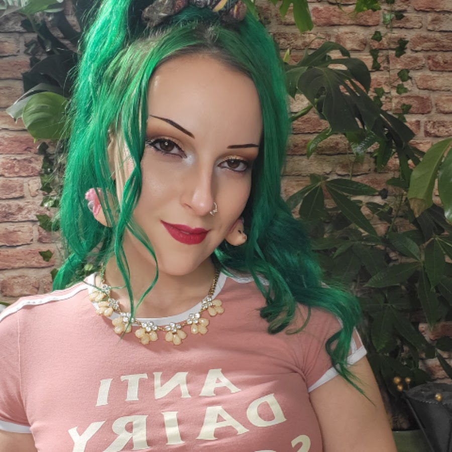 Emerald Ray - YouTube