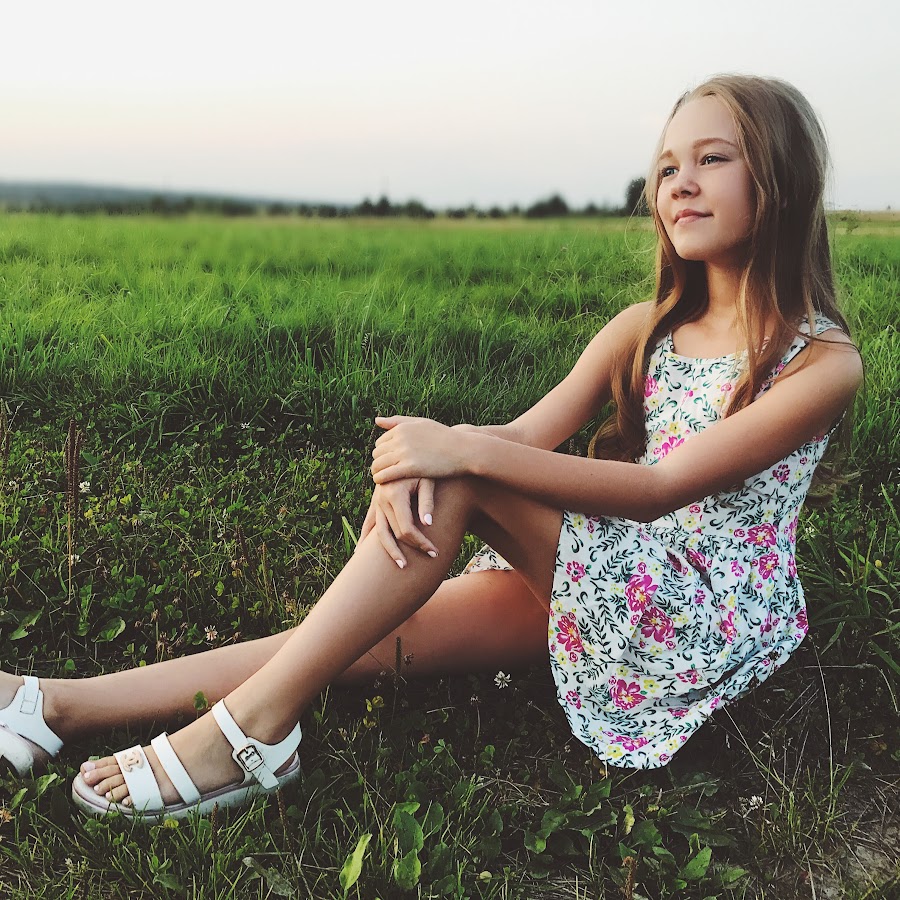 Миранда керр. Какую нибудь девушку. Девушки в коротких платьях. Christopher rankin, jade ashton. Миранда керр 2023.