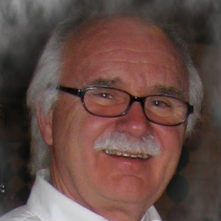 Claude Castonguay - YouTube