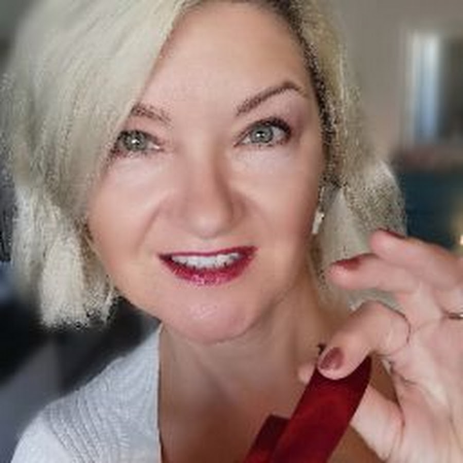 Elena Makri - YouTube