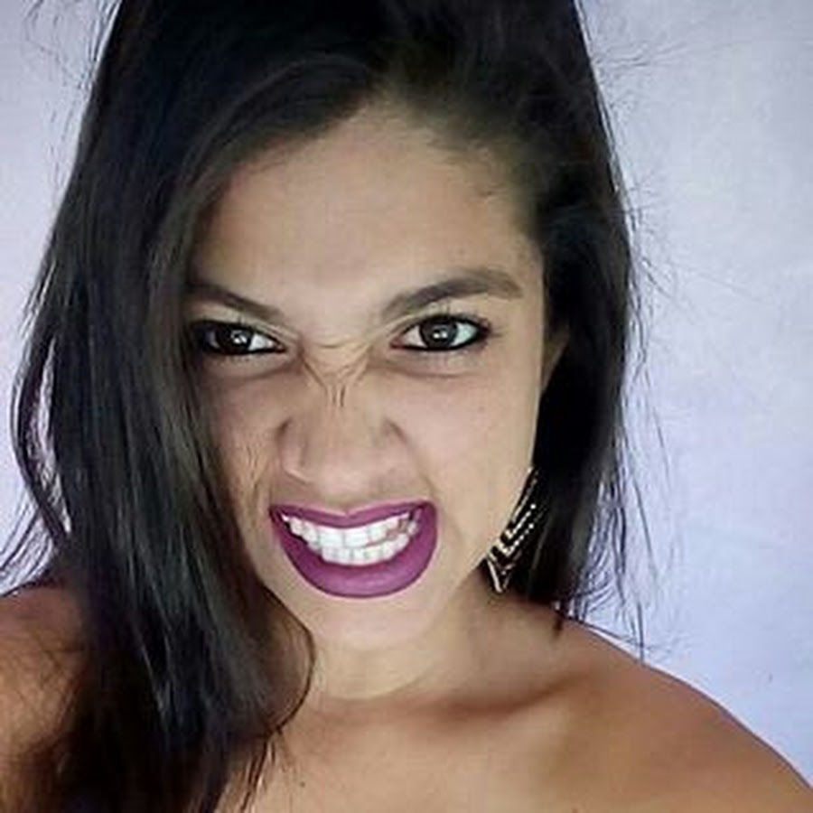 Clarissa Gomes YouTube