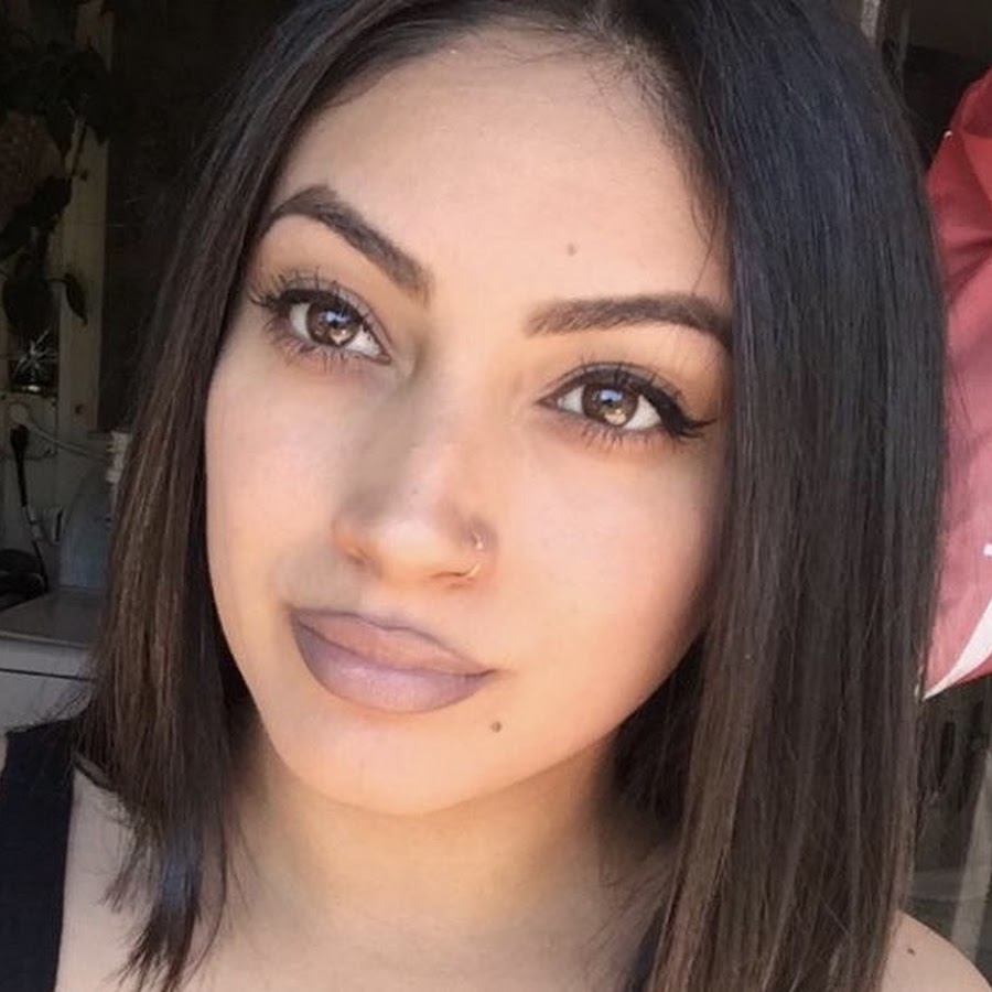Angi Hrndz 