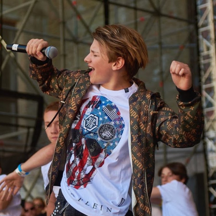 Kain Rivers FUN - YouTube