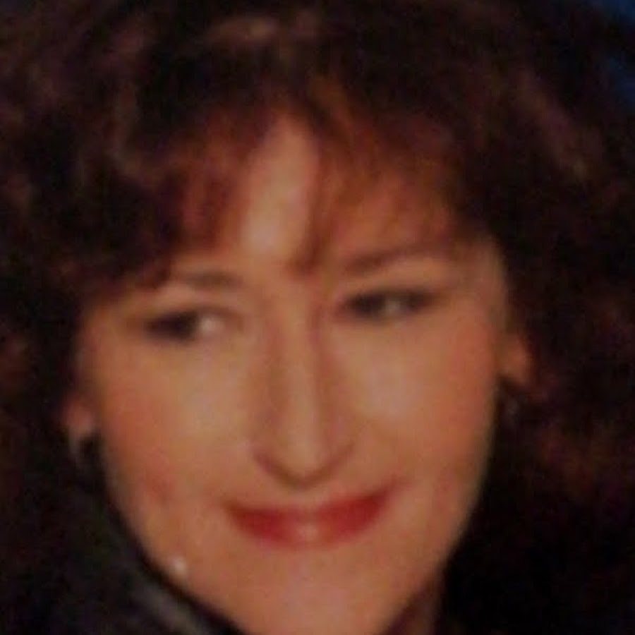 Samantha Roberts - YouTube