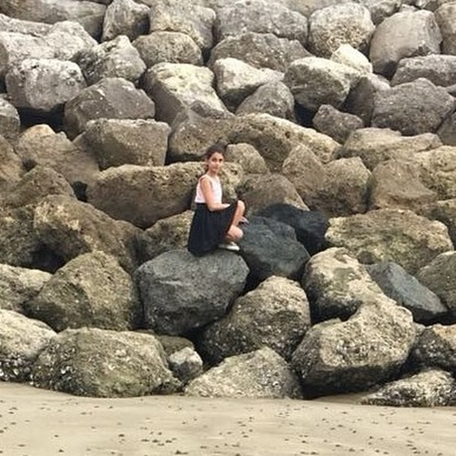 le monde de Jade - YouTube