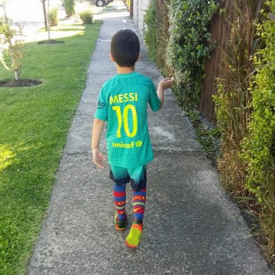 Thiago Games - YouTube