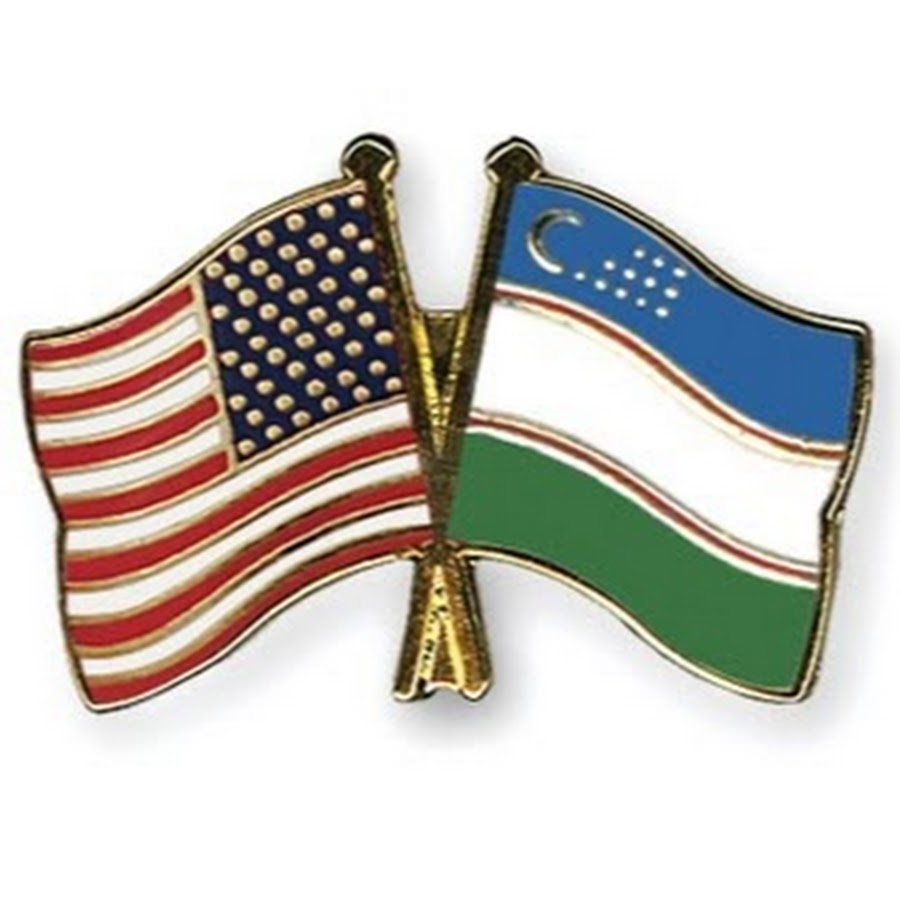 Американский узбекский. Флаг США И Узбекистана. Флаг Америка Узбекистан. Флагшток Узбекистан американский. Флаги Узб и США.