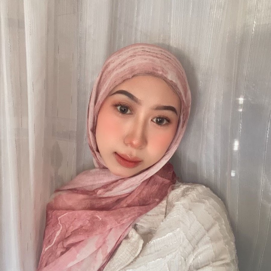 Qurrotul Aini YouTube