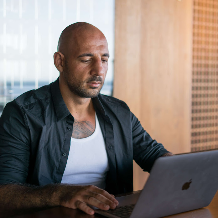 Ultimate Boxing Net Worth & Earnings (2025)
