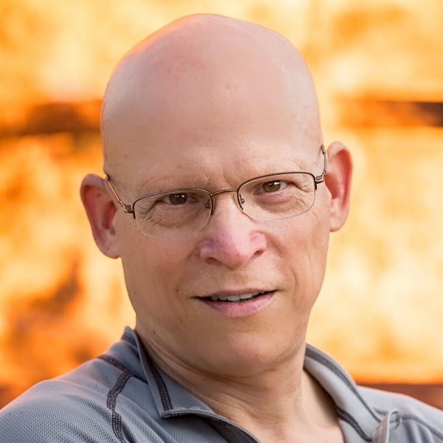 лысый доктор джонни синс. джон синс. стив вульф фото. джонни синс, стив вульф. стив вульф священник.