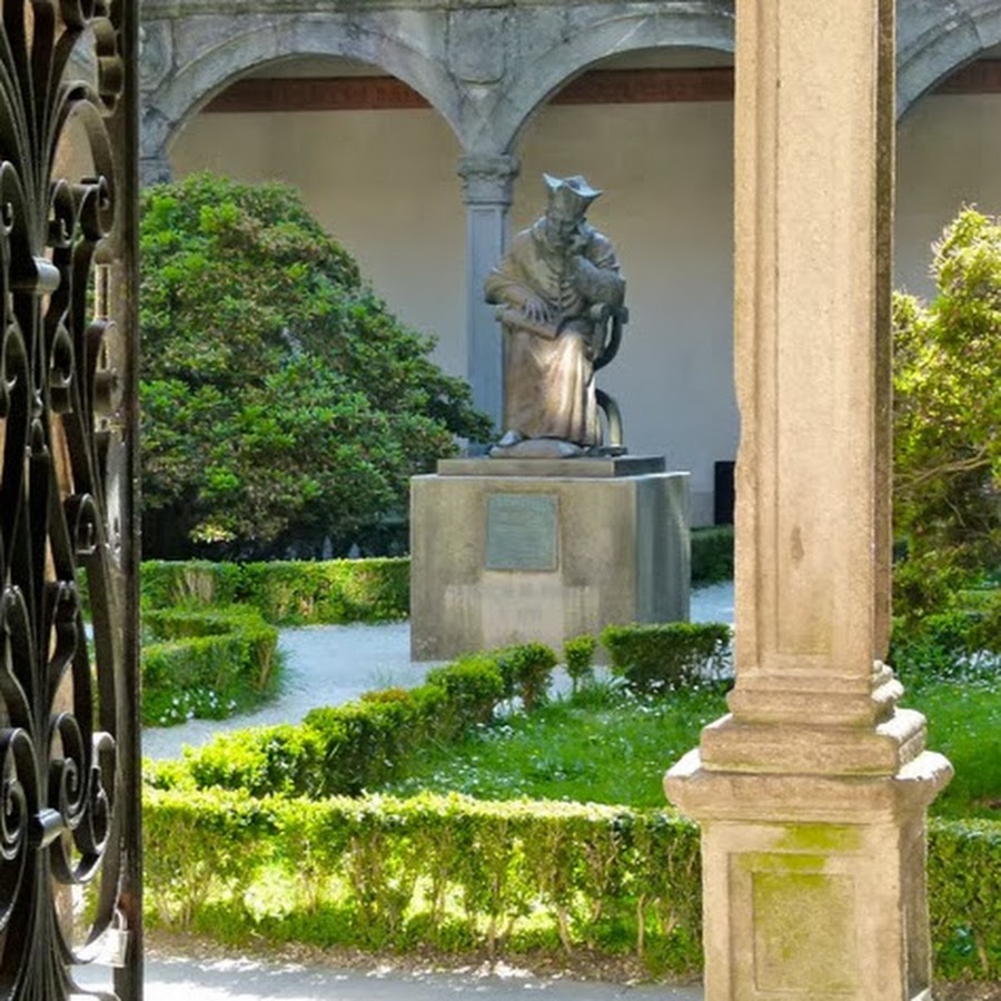 Biblioteca Universitaria de Santiago de Compostela - YouTube