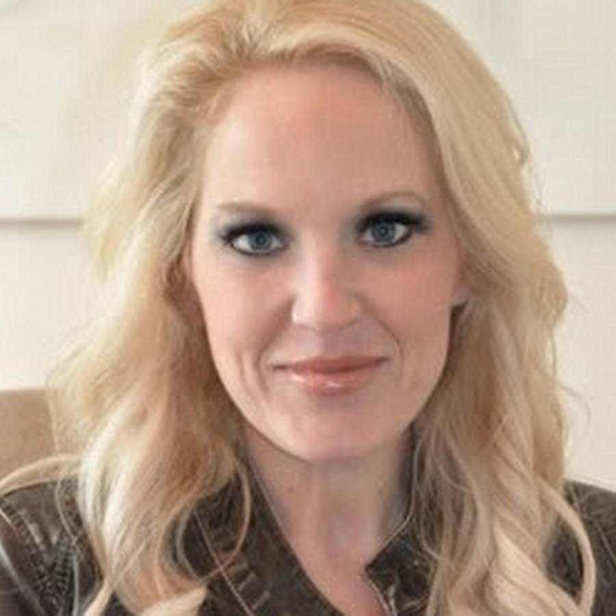 Abbi Glines BR YouTube