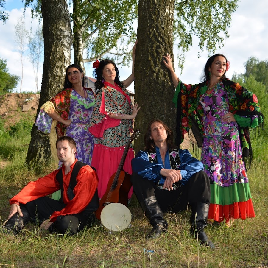 Приложение цыган. Застолье цыган. Минусы цыган. Цыгане на праздник. Народные танцы цыган.