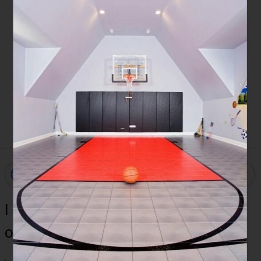 Дом баскетбола на красных воротах