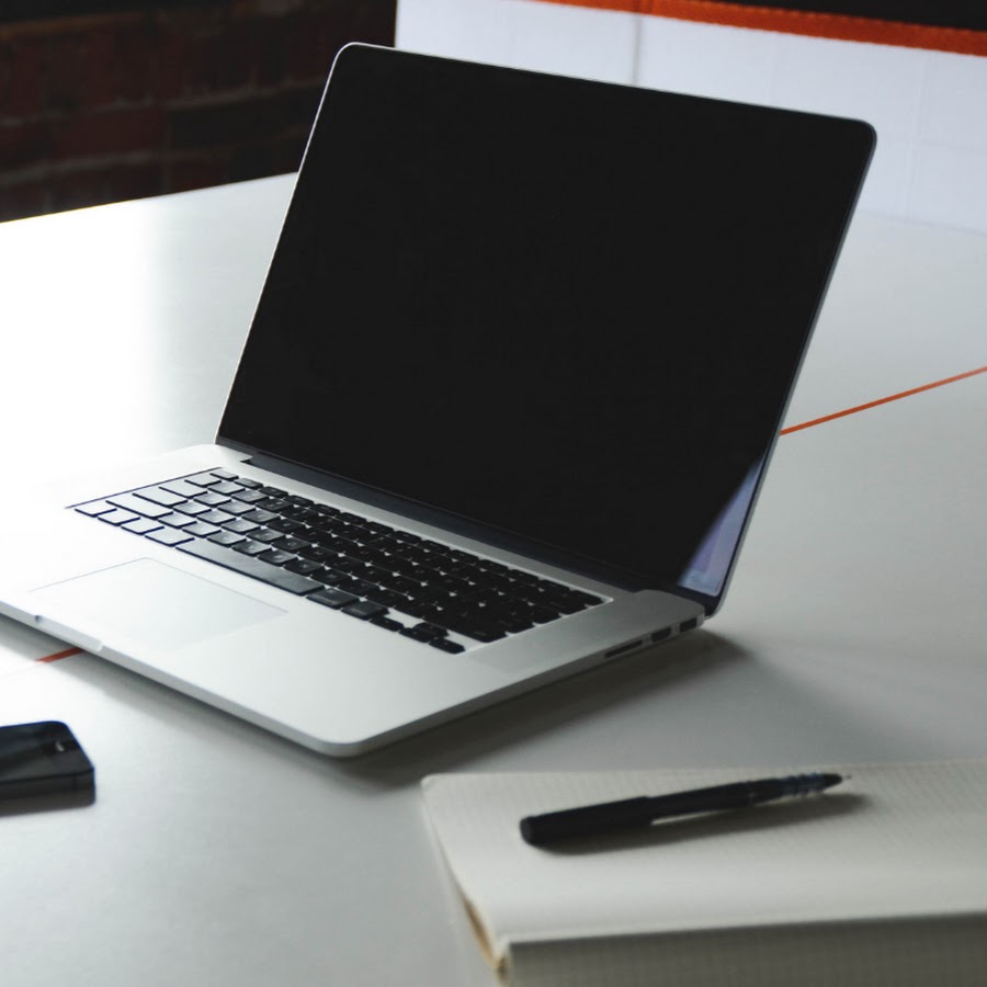 Практический курс смм. Отдел продаж фото. Менеджер социальных сетей. Improve media. Improve media.