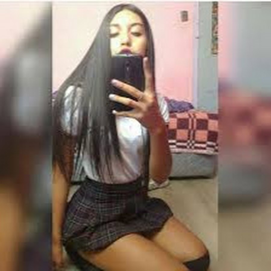 Holiii Me llamo Sandra este es mi canal y subiré vídeos relacionado al anim...