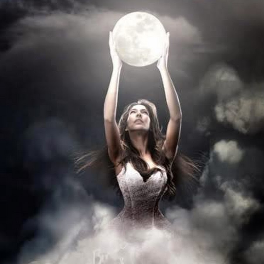 Ритуал на женщину. Женщина Луна. Волшебной девушке. Полнолуние девушка. Полнолуние магия.