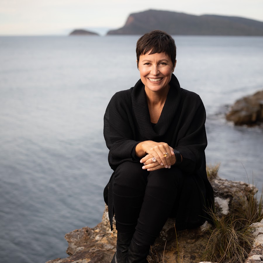 Heather Rose Reads & Writes - YouTube