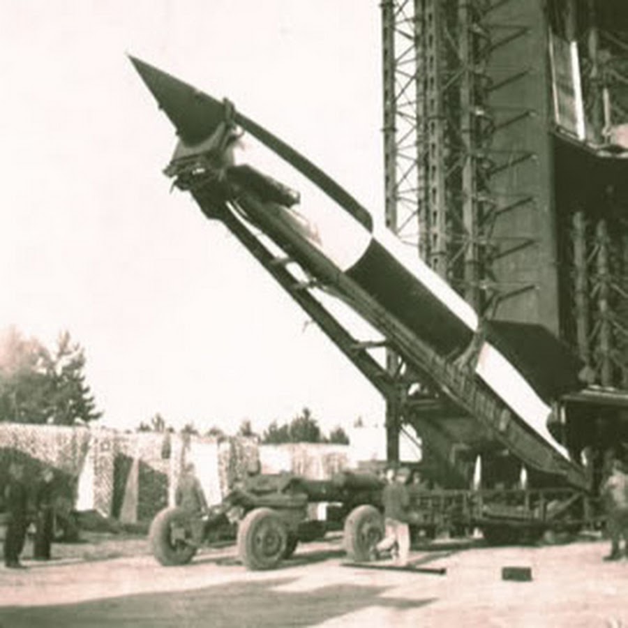 Фау2. Фау2. Фау-2 баллистическая ракета. Немецкая баллистическая ракета фау-2. Фау-2 баллистическая.