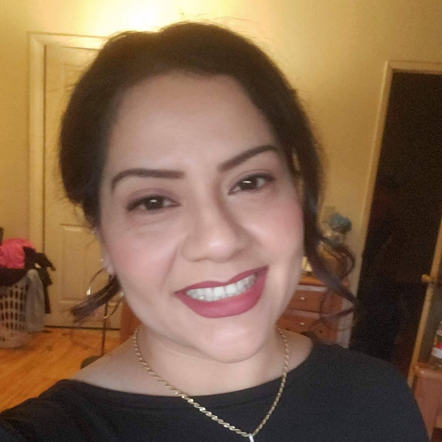 Erika Flores - YouTube