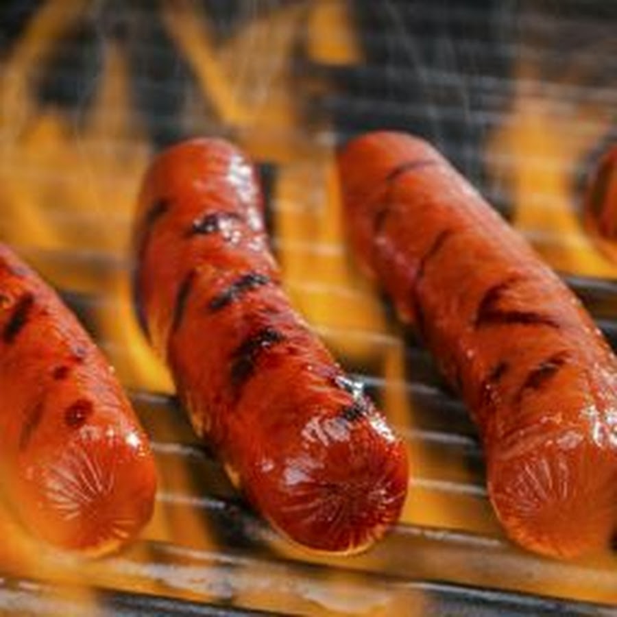 шпикачки подкопченные. останкино сосиски докторские. серые сосиски. фотография сосиски. вкусные сосиски.